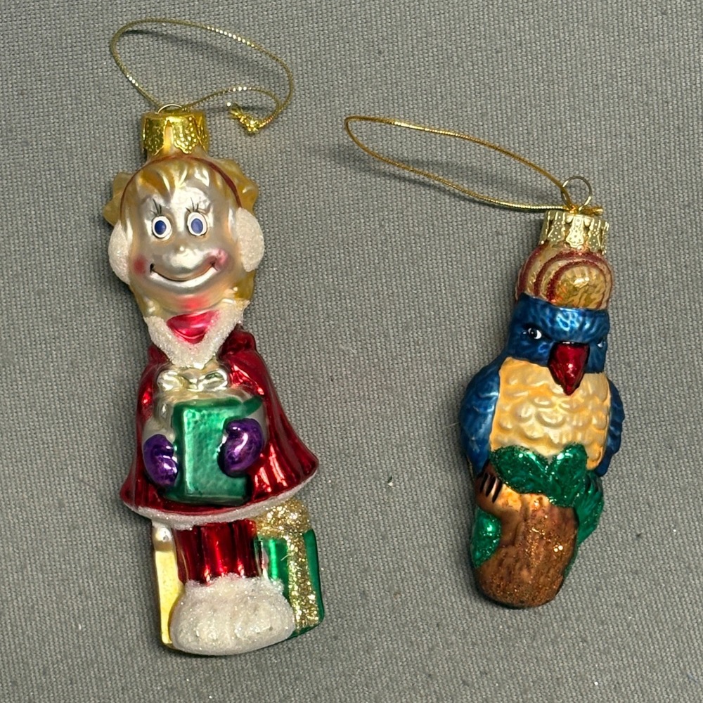 Unbranded Glass Ornaments Multicolor Excellent Cindy Lou Who & Blue Parrot
